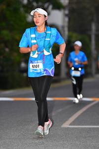 BIB: 6101
                            <button type="button" onclick="openModal(3124768)" class="btn btn-primary btn-sm float-right btn-popup" data-toggle="modal" data-target=".modal-high-quality">
                        <i class="fas fa-shopping-cart"></i> Add to Cart
                    </button>
                                            <button type="button" onclick="isThisMe(3124768, true)" class="btn btn-success btn-sm float-right btn-popup btn-isme hidden" data-toggle="tooltip" data-placement="bottom" title="นี่คือรูปของคุณใช่ไหม คลิกที่นี่เพื่อเอาเข้าอัลบั้ม">
                        <i class="fas fa-plus"></i> Add to album
                    </button>
                    <button type="button" onclick="isThisMe(3124768, false)" class="btn btn-warning btn-sm float-right btn-popup btn-isnotme hidden">
                        <i class="fas fa-ban"></i> Remove from album
                    </button>