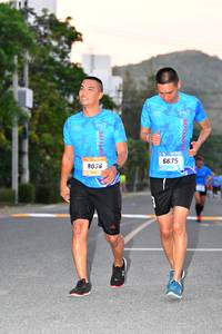 BIB: 6675, 8036
                            <button type="button" onclick="openModal(3116938)" class="btn btn-primary btn-sm float-right btn-popup" data-toggle="modal" data-target=".modal-high-quality">
                        <i class="fas fa-shopping-cart"></i> Add to Cart
                    </button>
                                            <button type="button" onclick="isThisMe(3116938, true)" class="btn btn-success btn-sm float-right btn-popup btn-isme hidden" data-toggle="tooltip" data-placement="bottom" title="นี่คือรูปของคุณใช่ไหม คลิกที่นี่เพื่อเอาเข้าอัลบั้ม">
                        <i class="fas fa-plus"></i> Add to album
                    </button>
                    <button type="button" onclick="isThisMe(3116938, false)" class="btn btn-warning btn-sm float-right btn-popup btn-isnotme hidden">
                        <i class="fas fa-ban"></i> Remove from album
                    </button>