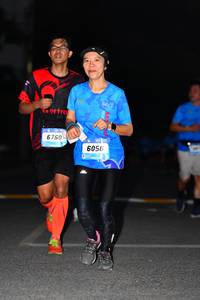 BIB: 6760, 6056
                            <button type="button" onclick="openModal(3101981)" class="btn btn-primary btn-sm float-right btn-popup" data-toggle="modal" data-target=".modal-high-quality">
                        <i class="fas fa-shopping-cart"></i> Add to Cart
                    </button>
                                            <button type="button" onclick="isThisMe(3101981, true)" class="btn btn-success btn-sm float-right btn-popup btn-isme hidden" data-toggle="tooltip" data-placement="bottom" title="นี่คือรูปของคุณใช่ไหม คลิกที่นี่เพื่อเอาเข้าอัลบั้ม">
                        <i class="fas fa-plus"></i> Add to album
                    </button>
                    <button type="button" onclick="isThisMe(3101981, false)" class="btn btn-warning btn-sm float-right btn-popup btn-isnotme hidden">
                        <i class="fas fa-ban"></i> Remove from album
                    </button>