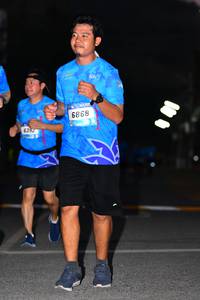 BIB: 6868
                            <button type="button" onclick="openModal(3099751)" class="btn btn-primary btn-sm float-right btn-popup" data-toggle="modal" data-target=".modal-high-quality">
                        <i class="fas fa-shopping-cart"></i> Add to Cart
                    </button>
                                            <button type="button" onclick="isThisMe(3099751, true)" class="btn btn-success btn-sm float-right btn-popup btn-isme hidden" data-toggle="tooltip" data-placement="bottom" title="นี่คือรูปของคุณใช่ไหม คลิกที่นี่เพื่อเอาเข้าอัลบั้ม">
                        <i class="fas fa-plus"></i> Add to album
                    </button>
                    <button type="button" onclick="isThisMe(3099751, false)" class="btn btn-warning btn-sm float-right btn-popup btn-isnotme hidden">
                        <i class="fas fa-ban"></i> Remove from album
                    </button>