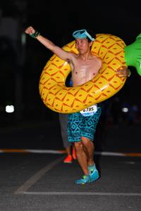 BIB: 0795
                            <button type="button" onclick="openModal(3101072)" class="btn btn-primary btn-sm float-right btn-popup" data-toggle="modal" data-target=".modal-high-quality">
                        <i class="fas fa-shopping-cart"></i> Add to Cart
                    </button>
                                            <button type="button" onclick="isThisMe(3101072, true)" class="btn btn-success btn-sm float-right btn-popup btn-isme hidden" data-toggle="tooltip" data-placement="bottom" title="นี่คือรูปของคุณใช่ไหม คลิกที่นี่เพื่อเอาเข้าอัลบั้ม">
                        <i class="fas fa-plus"></i> Add to album
                    </button>
                    <button type="button" onclick="isThisMe(3101072, false)" class="btn btn-warning btn-sm float-right btn-popup btn-isnotme hidden">
                        <i class="fas fa-ban"></i> Remove from album
                    </button>