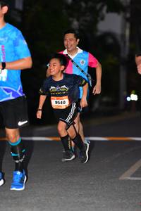 BIB: 9540
                            <button type="button" onclick="openModal(3093854)" class="btn btn-primary btn-sm float-right btn-popup" data-toggle="modal" data-target=".modal-high-quality">
                        <i class="fas fa-shopping-cart"></i> Add to Cart
                    </button>
                                            <button type="button" onclick="isThisMe(3093854, true)" class="btn btn-success btn-sm float-right btn-popup btn-isme hidden" data-toggle="tooltip" data-placement="bottom" title="นี่คือรูปของคุณใช่ไหม คลิกที่นี่เพื่อเอาเข้าอัลบั้ม">
                        <i class="fas fa-plus"></i> Add to album
                    </button>
                    <button type="button" onclick="isThisMe(3093854, false)" class="btn btn-warning btn-sm float-right btn-popup btn-isnotme hidden">
                        <i class="fas fa-ban"></i> Remove from album
                    </button>