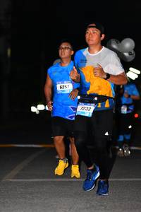 BIB: 6257, 7233
                            <button type="button" onclick="openModal(3103952)" class="btn btn-primary btn-sm float-right btn-popup" data-toggle="modal" data-target=".modal-high-quality">
                        <i class="fas fa-shopping-cart"></i> Add to Cart
                    </button>
                                            <button type="button" onclick="isThisMe(3103952, true)" class="btn btn-success btn-sm float-right btn-popup btn-isme hidden" data-toggle="tooltip" data-placement="bottom" title="นี่คือรูปของคุณใช่ไหม คลิกที่นี่เพื่อเอาเข้าอัลบั้ม">
                        <i class="fas fa-plus"></i> Add to album
                    </button>
                    <button type="button" onclick="isThisMe(3103952, false)" class="btn btn-warning btn-sm float-right btn-popup btn-isnotme hidden">
                        <i class="fas fa-ban"></i> Remove from album
                    </button>