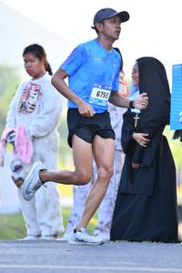 BIB: 6755
                            <button type="button" onclick="openModal(3088005)" class="btn btn-primary btn-sm float-right btn-popup" data-toggle="modal" data-target=".modal-high-quality">
                        <i class="fas fa-shopping-cart"></i> Add to Cart
                    </button>
                                            <button type="button" onclick="isThisMe(3088005, true)" class="btn btn-success btn-sm float-right btn-popup btn-isme hidden" data-toggle="tooltip" data-placement="bottom" title="นี่คือรูปของคุณใช่ไหม คลิกที่นี่เพื่อเอาเข้าอัลบั้ม">
                        <i class="fas fa-plus"></i> Add to album
                    </button>
                    <button type="button" onclick="isThisMe(3088005, false)" class="btn btn-warning btn-sm float-right btn-popup btn-isnotme hidden">
                        <i class="fas fa-ban"></i> Remove from album
                    </button>