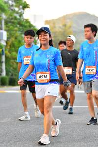 BIB: 9452, 8579
                            <button type="button" onclick="openModal(3121967)" class="btn btn-primary btn-sm float-right btn-popup" data-toggle="modal" data-target=".modal-high-quality">
                        <i class="fas fa-shopping-cart"></i> Add to Cart
                    </button>
                                            <button type="button" onclick="isThisMe(3121967, true)" class="btn btn-success btn-sm float-right btn-popup btn-isme hidden" data-toggle="tooltip" data-placement="bottom" title="นี่คือรูปของคุณใช่ไหม คลิกที่นี่เพื่อเอาเข้าอัลบั้ม">
                        <i class="fas fa-plus"></i> Add to album
                    </button>
                    <button type="button" onclick="isThisMe(3121967, false)" class="btn btn-warning btn-sm float-right btn-popup btn-isnotme hidden">
                        <i class="fas fa-ban"></i> Remove from album
                    </button>