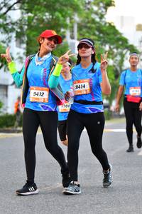 BIB: 9414, 9412, 980
                            <button type="button" onclick="openModal(3125398)" class="btn btn-primary btn-sm float-right btn-popup" data-toggle="modal" data-target=".modal-high-quality">
                        <i class="fas fa-shopping-cart"></i> Add to Cart
                    </button>
                                            <button type="button" onclick="isThisMe(3125398, true)" class="btn btn-success btn-sm float-right btn-popup btn-isme hidden" data-toggle="tooltip" data-placement="bottom" title="นี่คือรูปของคุณใช่ไหม คลิกที่นี่เพื่อเอาเข้าอัลบั้ม">
                        <i class="fas fa-plus"></i> Add to album
                    </button>
                    <button type="button" onclick="isThisMe(3125398, false)" class="btn btn-warning btn-sm float-right btn-popup btn-isnotme hidden">
                        <i class="fas fa-ban"></i> Remove from album
                    </button>