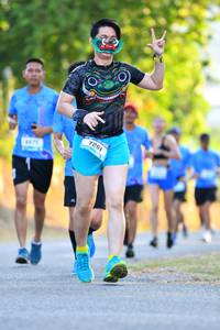 BIB: 7201
                            <button type="button" onclick="openModal(3089048)" class="btn btn-primary btn-sm float-right btn-popup" data-toggle="modal" data-target=".modal-high-quality">
                        <i class="fas fa-shopping-cart"></i> Add to Cart
                    </button>
                                            <button type="button" onclick="isThisMe(3089048, true)" class="btn btn-success btn-sm float-right btn-popup btn-isme hidden" data-toggle="tooltip" data-placement="bottom" title="นี่คือรูปของคุณใช่ไหม คลิกที่นี่เพื่อเอาเข้าอัลบั้ม">
                        <i class="fas fa-plus"></i> Add to album
                    </button>
                    <button type="button" onclick="isThisMe(3089048, false)" class="btn btn-warning btn-sm float-right btn-popup btn-isnotme hidden">
                        <i class="fas fa-ban"></i> Remove from album
                    </button>