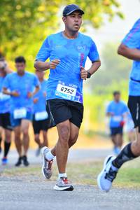 BIB: 6752
                            <button type="button" onclick="openModal(3092064)" class="btn btn-primary btn-sm float-right btn-popup" data-toggle="modal" data-target=".modal-high-quality">
                        <i class="fas fa-shopping-cart"></i> Add to Cart
                    </button>
                                            <button type="button" onclick="isThisMe(3092064, true)" class="btn btn-success btn-sm float-right btn-popup btn-isme hidden" data-toggle="tooltip" data-placement="bottom" title="นี่คือรูปของคุณใช่ไหม คลิกที่นี่เพื่อเอาเข้าอัลบั้ม">
                        <i class="fas fa-plus"></i> Add to album
                    </button>
                    <button type="button" onclick="isThisMe(3092064, false)" class="btn btn-warning btn-sm float-right btn-popup btn-isnotme hidden">
                        <i class="fas fa-ban"></i> Remove from album
                    </button>