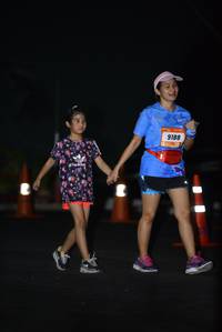 BIB: 9188
                            <button type="button" onclick="openModal(3252691)" class="btn btn-primary btn-sm float-right btn-popup" data-toggle="modal" data-target=".modal-high-quality">
                        <i class="fas fa-shopping-cart"></i> Add to Cart
                    </button>
                                            <button type="button" onclick="isThisMe(3252691, true)" class="btn btn-success btn-sm float-right btn-popup btn-isme hidden" data-toggle="tooltip" data-placement="bottom" title="นี่คือรูปของคุณใช่ไหม คลิกที่นี่เพื่อเอาเข้าอัลบั้ม">
                        <i class="fas fa-plus"></i> Add to album
                    </button>
                    <button type="button" onclick="isThisMe(3252691, false)" class="btn btn-warning btn-sm float-right btn-popup btn-isnotme hidden">
                        <i class="fas fa-ban"></i> Remove from album
                    </button>