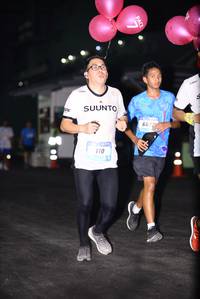 BIB: 667
                            <button type="button" onclick="openModal(3420015)" class="btn btn-primary btn-sm float-right btn-popup" data-toggle="modal" data-target=".modal-high-quality">
                        <i class="fas fa-shopping-cart"></i> Add to Cart
                    </button>
                                            <button type="button" onclick="isThisMe(3420015, true)" class="btn btn-success btn-sm float-right btn-popup btn-isme hidden" data-toggle="tooltip" data-placement="bottom" title="นี่คือรูปของคุณใช่ไหม คลิกที่นี่เพื่อเอาเข้าอัลบั้ม">
                        <i class="fas fa-plus"></i> Add to album
                    </button>
                    <button type="button" onclick="isThisMe(3420015, false)" class="btn btn-warning btn-sm float-right btn-popup btn-isnotme hidden">
                        <i class="fas fa-ban"></i> Remove from album
                    </button>