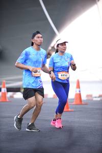 BIB: 8852
                            <button type="button" onclick="openModal(3409849)" class="btn btn-primary btn-sm float-right btn-popup" data-toggle="modal" data-target=".modal-high-quality">
                        <i class="fas fa-shopping-cart"></i> Add to Cart
                    </button>
                                            <button type="button" onclick="isThisMe(3409849, true)" class="btn btn-success btn-sm float-right btn-popup btn-isme hidden" data-toggle="tooltip" data-placement="bottom" title="นี่คือรูปของคุณใช่ไหม คลิกที่นี่เพื่อเอาเข้าอัลบั้ม">
                        <i class="fas fa-plus"></i> Add to album
                    </button>
                    <button type="button" onclick="isThisMe(3409849, false)" class="btn btn-warning btn-sm float-right btn-popup btn-isnotme hidden">
                        <i class="fas fa-ban"></i> Remove from album
                    </button>