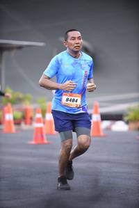 BIB: 8484
                            <button type="button" onclick="openModal(3409824)" class="btn btn-primary btn-sm float-right btn-popup" data-toggle="modal" data-target=".modal-high-quality">
                        <i class="fas fa-shopping-cart"></i> Add to Cart
                    </button>
                                            <button type="button" onclick="isThisMe(3409824, true)" class="btn btn-success btn-sm float-right btn-popup btn-isme hidden" data-toggle="tooltip" data-placement="bottom" title="นี่คือรูปของคุณใช่ไหม คลิกที่นี่เพื่อเอาเข้าอัลบั้ม">
                        <i class="fas fa-plus"></i> Add to album
                    </button>
                    <button type="button" onclick="isThisMe(3409824, false)" class="btn btn-warning btn-sm float-right btn-popup btn-isnotme hidden">
                        <i class="fas fa-ban"></i> Remove from album
                    </button>