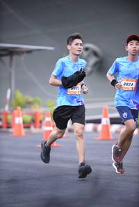 BIB: 8824, 071
                            <button type="button" onclick="openModal(3412407)" class="btn btn-primary btn-sm float-right btn-popup" data-toggle="modal" data-target=".modal-high-quality">
                        <i class="fas fa-shopping-cart"></i> Add to Cart
                    </button>
                                            <button type="button" onclick="isThisMe(3412407, true)" class="btn btn-success btn-sm float-right btn-popup btn-isme hidden" data-toggle="tooltip" data-placement="bottom" title="นี่คือรูปของคุณใช่ไหม คลิกที่นี่เพื่อเอาเข้าอัลบั้ม">
                        <i class="fas fa-plus"></i> Add to album
                    </button>
                    <button type="button" onclick="isThisMe(3412407, false)" class="btn btn-warning btn-sm float-right btn-popup btn-isnotme hidden">
                        <i class="fas fa-ban"></i> Remove from album
                    </button>