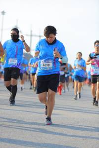 BIB: 5049, 6210
                            <button type="button" onclick="openModal(3136696)" class="btn btn-primary btn-sm float-right btn-popup" data-toggle="modal" data-target=".modal-high-quality">
                        <i class="fas fa-shopping-cart"></i> Add to Cart
                    </button>
                                            <button type="button" onclick="isThisMe(3136696, true)" class="btn btn-success btn-sm float-right btn-popup btn-isme hidden" data-toggle="tooltip" data-placement="bottom" title="นี่คือรูปของคุณใช่ไหม คลิกที่นี่เพื่อเอาเข้าอัลบั้ม">
                        <i class="fas fa-plus"></i> Add to album
                    </button>
                    <button type="button" onclick="isThisMe(3136696, false)" class="btn btn-warning btn-sm float-right btn-popup btn-isnotme hidden">
                        <i class="fas fa-ban"></i> Remove from album
                    </button>