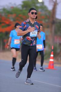 BIB: 6261
                            <button type="button" onclick="openModal(3321288)" class="btn btn-primary btn-sm float-right btn-popup" data-toggle="modal" data-target=".modal-high-quality">
                        <i class="fas fa-shopping-cart"></i> Add to Cart
                    </button>
                                            <button type="button" onclick="isThisMe(3321288, true)" class="btn btn-success btn-sm float-right btn-popup btn-isme hidden" data-toggle="tooltip" data-placement="bottom" title="นี่คือรูปของคุณใช่ไหม คลิกที่นี่เพื่อเอาเข้าอัลบั้ม">
                        <i class="fas fa-plus"></i> Add to album
                    </button>
                    <button type="button" onclick="isThisMe(3321288, false)" class="btn btn-warning btn-sm float-right btn-popup btn-isnotme hidden">
                        <i class="fas fa-ban"></i> Remove from album
                    </button>