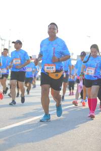 BIB: 425, 8659, 9279
                            <button type="button" onclick="openModal(3156883)" class="btn btn-primary btn-sm float-right btn-popup" data-toggle="modal" data-target=".modal-high-quality">
                        <i class="fas fa-shopping-cart"></i> Add to Cart
                    </button>
                                            <button type="button" onclick="isThisMe(3156883, true)" class="btn btn-success btn-sm float-right btn-popup btn-isme hidden" data-toggle="tooltip" data-placement="bottom" title="นี่คือรูปของคุณใช่ไหม คลิกที่นี่เพื่อเอาเข้าอัลบั้ม">
                        <i class="fas fa-plus"></i> Add to album
                    </button>
                    <button type="button" onclick="isThisMe(3156883, false)" class="btn btn-warning btn-sm float-right btn-popup btn-isnotme hidden">
                        <i class="fas fa-ban"></i> Remove from album
                    </button>