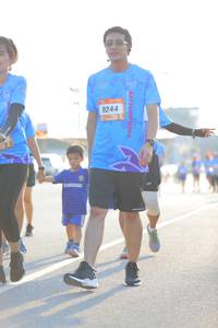 BIB: 244
                            <button type="button" onclick="openModal(3166263)" class="btn btn-primary btn-sm float-right btn-popup" data-toggle="modal" data-target=".modal-high-quality">
                        <i class="fas fa-shopping-cart"></i> Add to Cart
                    </button>
                                            <button type="button" onclick="isThisMe(3166263, true)" class="btn btn-success btn-sm float-right btn-popup btn-isme hidden" data-toggle="tooltip" data-placement="bottom" title="นี่คือรูปของคุณใช่ไหม คลิกที่นี่เพื่อเอาเข้าอัลบั้ม">
                        <i class="fas fa-plus"></i> Add to album
                    </button>
                    <button type="button" onclick="isThisMe(3166263, false)" class="btn btn-warning btn-sm float-right btn-popup btn-isnotme hidden">
                        <i class="fas fa-ban"></i> Remove from album
                    </button>