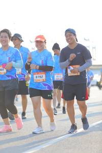 BIB: 301, 8792
                            <button type="button" onclick="openModal(3166125)" class="btn btn-primary btn-sm float-right btn-popup" data-toggle="modal" data-target=".modal-high-quality">
                        <i class="fas fa-shopping-cart"></i> Add to Cart
                    </button>
                                            <button type="button" onclick="isThisMe(3166125, true)" class="btn btn-success btn-sm float-right btn-popup btn-isme hidden" data-toggle="tooltip" data-placement="bottom" title="นี่คือรูปของคุณใช่ไหม คลิกที่นี่เพื่อเอาเข้าอัลบั้ม">
                        <i class="fas fa-plus"></i> Add to album
                    </button>
                    <button type="button" onclick="isThisMe(3166125, false)" class="btn btn-warning btn-sm float-right btn-popup btn-isnotme hidden">
                        <i class="fas fa-ban"></i> Remove from album
                    </button>