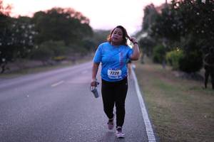 BIB: 220
                            <button type="button" onclick="openModal(3277384)" class="btn btn-primary btn-sm float-right btn-popup" data-toggle="modal" data-target=".modal-high-quality">
                        <i class="fas fa-shopping-cart"></i> Add to Cart
                    </button>
                                            <button type="button" onclick="isThisMe(3277384, true)" class="btn btn-success btn-sm float-right btn-popup btn-isme hidden" data-toggle="tooltip" data-placement="bottom" title="นี่คือรูปของคุณใช่ไหม คลิกที่นี่เพื่อเอาเข้าอัลบั้ม">
                        <i class="fas fa-plus"></i> Add to album
                    </button>
                    <button type="button" onclick="isThisMe(3277384, false)" class="btn btn-warning btn-sm float-right btn-popup btn-isnotme hidden">
                        <i class="fas fa-ban"></i> Remove from album
                    </button>