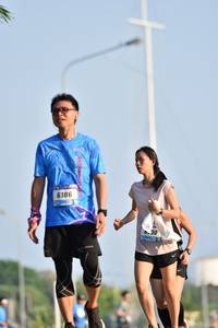 BIB: 6186
                            <button type="button" onclick="openModal(3089672)" class="btn btn-primary btn-sm float-right btn-popup" data-toggle="modal" data-target=".modal-high-quality">
                        <i class="fas fa-shopping-cart"></i> Add to Cart
                    </button>
                                            <button type="button" onclick="isThisMe(3089672, true)" class="btn btn-success btn-sm float-right btn-popup btn-isme hidden" data-toggle="tooltip" data-placement="bottom" title="นี่คือรูปของคุณใช่ไหม คลิกที่นี่เพื่อเอาเข้าอัลบั้ม">
                        <i class="fas fa-plus"></i> Add to album
                    </button>
                    <button type="button" onclick="isThisMe(3089672, false)" class="btn btn-warning btn-sm float-right btn-popup btn-isnotme hidden">
                        <i class="fas fa-ban"></i> Remove from album
                    </button>