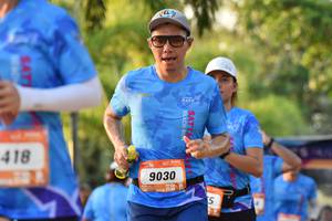 BIB: 418, 9030
                            <button type="button" onclick="openModal(3091899)" class="btn btn-primary btn-sm float-right btn-popup" data-toggle="modal" data-target=".modal-high-quality">
                        <i class="fas fa-shopping-cart"></i> Add to Cart
                    </button>
                                            <button type="button" onclick="isThisMe(3091899, true)" class="btn btn-success btn-sm float-right btn-popup btn-isme hidden" data-toggle="tooltip" data-placement="bottom" title="นี่คือรูปของคุณใช่ไหม คลิกที่นี่เพื่อเอาเข้าอัลบั้ม">
                        <i class="fas fa-plus"></i> Add to album
                    </button>
                    <button type="button" onclick="isThisMe(3091899, false)" class="btn btn-warning btn-sm float-right btn-popup btn-isnotme hidden">
                        <i class="fas fa-ban"></i> Remove from album
                    </button>