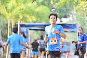 BIB: 8299
                            <button type="button" onclick="openModal(3090392)" class="btn btn-primary btn-sm float-right btn-popup" data-toggle="modal" data-target=".modal-high-quality">
                        <i class="fas fa-shopping-cart"></i> Add to Cart
                    </button>
                                            <button type="button" onclick="isThisMe(3090392, true)" class="btn btn-success btn-sm float-right btn-popup btn-isme hidden" data-toggle="tooltip" data-placement="bottom" title="นี่คือรูปของคุณใช่ไหม คลิกที่นี่เพื่อเอาเข้าอัลบั้ม">
                        <i class="fas fa-plus"></i> Add to album
                    </button>
                    <button type="button" onclick="isThisMe(3090392, false)" class="btn btn-warning btn-sm float-right btn-popup btn-isnotme hidden">
                        <i class="fas fa-ban"></i> Remove from album
                    </button>