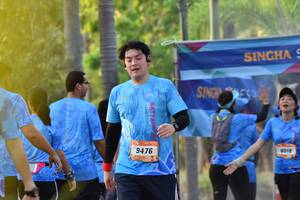 BIB: 9476, 8018
                            <button type="button" onclick="openModal(3099749)" class="btn btn-primary btn-sm float-right btn-popup" data-toggle="modal" data-target=".modal-high-quality">
                        <i class="fas fa-shopping-cart"></i> Add to Cart
                    </button>
                                            <button type="button" onclick="isThisMe(3099749, true)" class="btn btn-success btn-sm float-right btn-popup btn-isme hidden" data-toggle="tooltip" data-placement="bottom" title="นี่คือรูปของคุณใช่ไหม คลิกที่นี่เพื่อเอาเข้าอัลบั้ม">
                        <i class="fas fa-plus"></i> Add to album
                    </button>
                    <button type="button" onclick="isThisMe(3099749, false)" class="btn btn-warning btn-sm float-right btn-popup btn-isnotme hidden">
                        <i class="fas fa-ban"></i> Remove from album
                    </button>