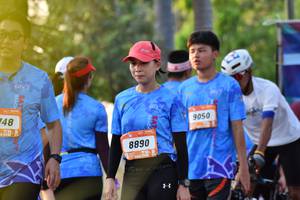 BIB: 748, 9050, 8890
                            <button type="button" onclick="openModal(3099528)" class="btn btn-primary btn-sm float-right btn-popup" data-toggle="modal" data-target=".modal-high-quality">
                        <i class="fas fa-shopping-cart"></i> Add to Cart
                    </button>
                                            <button type="button" onclick="isThisMe(3099528, true)" class="btn btn-success btn-sm float-right btn-popup btn-isme hidden" data-toggle="tooltip" data-placement="bottom" title="นี่คือรูปของคุณใช่ไหม คลิกที่นี่เพื่อเอาเข้าอัลบั้ม">
                        <i class="fas fa-plus"></i> Add to album
                    </button>
                    <button type="button" onclick="isThisMe(3099528, false)" class="btn btn-warning btn-sm float-right btn-popup btn-isnotme hidden">
                        <i class="fas fa-ban"></i> Remove from album
                    </button>