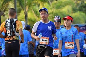 BIB: 8241, 8495, 8262
                            <button type="button" onclick="openModal(3091978)" class="btn btn-primary btn-sm float-right btn-popup" data-toggle="modal" data-target=".modal-high-quality">
                        <i class="fas fa-shopping-cart"></i> Add to Cart
                    </button>
                                            <button type="button" onclick="isThisMe(3091978, true)" class="btn btn-success btn-sm float-right btn-popup btn-isme hidden" data-toggle="tooltip" data-placement="bottom" title="นี่คือรูปของคุณใช่ไหม คลิกที่นี่เพื่อเอาเข้าอัลบั้ม">
                        <i class="fas fa-plus"></i> Add to album
                    </button>
                    <button type="button" onclick="isThisMe(3091978, false)" class="btn btn-warning btn-sm float-right btn-popup btn-isnotme hidden">
                        <i class="fas fa-ban"></i> Remove from album
                    </button>