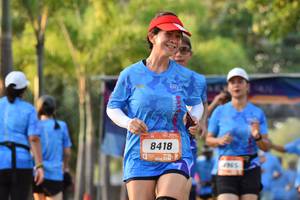 BIB: 8418
                            <button type="button" onclick="openModal(3091896)" class="btn btn-primary btn-sm float-right btn-popup" data-toggle="modal" data-target=".modal-high-quality">
                        <i class="fas fa-shopping-cart"></i> Add to Cart
                    </button>
                                            <button type="button" onclick="isThisMe(3091896, true)" class="btn btn-success btn-sm float-right btn-popup btn-isme hidden" data-toggle="tooltip" data-placement="bottom" title="นี่คือรูปของคุณใช่ไหม คลิกที่นี่เพื่อเอาเข้าอัลบั้ม">
                        <i class="fas fa-plus"></i> Add to album
                    </button>
                    <button type="button" onclick="isThisMe(3091896, false)" class="btn btn-warning btn-sm float-right btn-popup btn-isnotme hidden">
                        <i class="fas fa-ban"></i> Remove from album
                    </button>