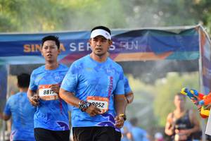 BIB: 881
                            <button type="button" onclick="openModal(3090604)" class="btn btn-primary btn-sm float-right btn-popup" data-toggle="modal" data-target=".modal-high-quality">
                        <i class="fas fa-shopping-cart"></i> Add to Cart
                    </button>
                                            <button type="button" onclick="isThisMe(3090604, true)" class="btn btn-success btn-sm float-right btn-popup btn-isme hidden" data-toggle="tooltip" data-placement="bottom" title="นี่คือรูปของคุณใช่ไหม คลิกที่นี่เพื่อเอาเข้าอัลบั้ม">
                        <i class="fas fa-plus"></i> Add to album
                    </button>
                    <button type="button" onclick="isThisMe(3090604, false)" class="btn btn-warning btn-sm float-right btn-popup btn-isnotme hidden">
                        <i class="fas fa-ban"></i> Remove from album
                    </button>
