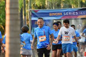 BIB: 8821, 9270
                            <button type="button" onclick="openModal(3098791)" class="btn btn-primary btn-sm float-right btn-popup" data-toggle="modal" data-target=".modal-high-quality">
                        <i class="fas fa-shopping-cart"></i> Add to Cart
                    </button>
                                            <button type="button" onclick="isThisMe(3098791, true)" class="btn btn-success btn-sm float-right btn-popup btn-isme hidden" data-toggle="tooltip" data-placement="bottom" title="นี่คือรูปของคุณใช่ไหม คลิกที่นี่เพื่อเอาเข้าอัลบั้ม">
                        <i class="fas fa-plus"></i> Add to album
                    </button>
                    <button type="button" onclick="isThisMe(3098791, false)" class="btn btn-warning btn-sm float-right btn-popup btn-isnotme hidden">
                        <i class="fas fa-ban"></i> Remove from album
                    </button>