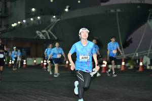 BIB: 6092
                            <button type="button" onclick="openModal(3209432)" class="btn btn-primary btn-sm float-right btn-popup" data-toggle="modal" data-target=".modal-high-quality">
                        <i class="fas fa-shopping-cart"></i> Add to Cart
                    </button>
                                            <button type="button" onclick="isThisMe(3209432, true)" class="btn btn-success btn-sm float-right btn-popup btn-isme hidden" data-toggle="tooltip" data-placement="bottom" title="นี่คือรูปของคุณใช่ไหม คลิกที่นี่เพื่อเอาเข้าอัลบั้ม">
                        <i class="fas fa-plus"></i> Add to album
                    </button>
                    <button type="button" onclick="isThisMe(3209432, false)" class="btn btn-warning btn-sm float-right btn-popup btn-isnotme hidden">
                        <i class="fas fa-ban"></i> Remove from album
                    </button>