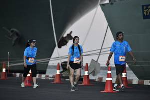 BIB: 8305, 8304, 928
                            <button type="button" onclick="openModal(3207854)" class="btn btn-primary btn-sm float-right btn-popup" data-toggle="modal" data-target=".modal-high-quality">
                        <i class="fas fa-shopping-cart"></i> Add to Cart
                    </button>
                                            <button type="button" onclick="isThisMe(3207854, true)" class="btn btn-success btn-sm float-right btn-popup btn-isme hidden" data-toggle="tooltip" data-placement="bottom" title="นี่คือรูปของคุณใช่ไหม คลิกที่นี่เพื่อเอาเข้าอัลบั้ม">
                        <i class="fas fa-plus"></i> Add to album
                    </button>
                    <button type="button" onclick="isThisMe(3207854, false)" class="btn btn-warning btn-sm float-right btn-popup btn-isnotme hidden">
                        <i class="fas fa-ban"></i> Remove from album
                    </button>