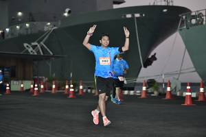 BIB: 9483
                            <button type="button" onclick="openModal(3208607)" class="btn btn-primary btn-sm float-right btn-popup" data-toggle="modal" data-target=".modal-high-quality">
                        <i class="fas fa-shopping-cart"></i> Add to Cart
                    </button>
                                            <button type="button" onclick="isThisMe(3208607, true)" class="btn btn-success btn-sm float-right btn-popup btn-isme hidden" data-toggle="tooltip" data-placement="bottom" title="นี่คือรูปของคุณใช่ไหม คลิกที่นี่เพื่อเอาเข้าอัลบั้ม">
                        <i class="fas fa-plus"></i> Add to album
                    </button>
                    <button type="button" onclick="isThisMe(3208607, false)" class="btn btn-warning btn-sm float-right btn-popup btn-isnotme hidden">
                        <i class="fas fa-ban"></i> Remove from album
                    </button>