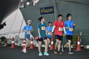 BIB: 9742, 9183
                            <button type="button" onclick="openModal(3207845)" class="btn btn-primary btn-sm float-right btn-popup" data-toggle="modal" data-target=".modal-high-quality">
                        <i class="fas fa-shopping-cart"></i> Add to Cart
                    </button>
                                            <button type="button" onclick="isThisMe(3207845, true)" class="btn btn-success btn-sm float-right btn-popup btn-isme hidden" data-toggle="tooltip" data-placement="bottom" title="นี่คือรูปของคุณใช่ไหม คลิกที่นี่เพื่อเอาเข้าอัลบั้ม">
                        <i class="fas fa-plus"></i> Add to album
                    </button>
                    <button type="button" onclick="isThisMe(3207845, false)" class="btn btn-warning btn-sm float-right btn-popup btn-isnotme hidden">
                        <i class="fas fa-ban"></i> Remove from album
                    </button>