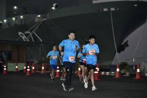 BIB: 
                            <button type="button" onclick="openModal(3209244)" class="btn btn-primary btn-sm float-right btn-popup" data-toggle="modal" data-target=".modal-high-quality">
                        <i class="fas fa-shopping-cart"></i> Add to Cart
                    </button>
                                            <button type="button" onclick="isThisMe(3209244, true)" class="btn btn-success btn-sm float-right btn-popup btn-isme hidden" data-toggle="tooltip" data-placement="bottom" title="นี่คือรูปของคุณใช่ไหม คลิกที่นี่เพื่อเอาเข้าอัลบั้ม">
                        <i class="fas fa-plus"></i> Add to album
                    </button>
                    <button type="button" onclick="isThisMe(3209244, false)" class="btn btn-warning btn-sm float-right btn-popup btn-isnotme hidden">
                        <i class="fas fa-ban"></i> Remove from album
                    </button>