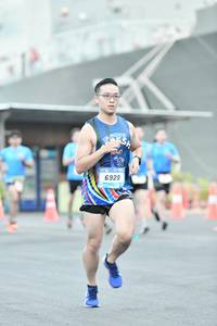 BIB: 6920
                            <button type="button" onclick="openModal(3518614)" class="btn btn-primary btn-sm float-right btn-popup" data-toggle="modal" data-target=".modal-high-quality">
                        <i class="fas fa-shopping-cart"></i> Add to Cart
                    </button>
                                            <button type="button" onclick="isThisMe(3518614, true)" class="btn btn-success btn-sm float-right btn-popup btn-isme hidden" data-toggle="tooltip" data-placement="bottom" title="นี่คือรูปของคุณใช่ไหม คลิกที่นี่เพื่อเอาเข้าอัลบั้ม">
                        <i class="fas fa-plus"></i> Add to album
                    </button>
                    <button type="button" onclick="isThisMe(3518614, false)" class="btn btn-warning btn-sm float-right btn-popup btn-isnotme hidden">
                        <i class="fas fa-ban"></i> Remove from album
                    </button>