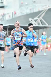 BIB: 6923, 6559, 728
                            <button type="button" onclick="openModal(3518619)" class="btn btn-primary btn-sm float-right btn-popup" data-toggle="modal" data-target=".modal-high-quality">
                        <i class="fas fa-shopping-cart"></i> Add to Cart
                    </button>
                                            <button type="button" onclick="isThisMe(3518619, true)" class="btn btn-success btn-sm float-right btn-popup btn-isme hidden" data-toggle="tooltip" data-placement="bottom" title="นี่คือรูปของคุณใช่ไหม คลิกที่นี่เพื่อเอาเข้าอัลบั้ม">
                        <i class="fas fa-plus"></i> Add to album
                    </button>
                    <button type="button" onclick="isThisMe(3518619, false)" class="btn btn-warning btn-sm float-right btn-popup btn-isnotme hidden">
                        <i class="fas fa-ban"></i> Remove from album
                    </button>