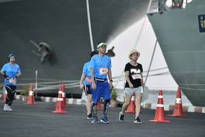 BIB: 
                            <button type="button" onclick="openModal(3518972)" class="btn btn-primary btn-sm float-right btn-popup" data-toggle="modal" data-target=".modal-high-quality">
                        <i class="fas fa-shopping-cart"></i> Add to Cart
                    </button>
                                            <button type="button" onclick="isThisMe(3518972, true)" class="btn btn-success btn-sm float-right btn-popup btn-isme hidden" data-toggle="tooltip" data-placement="bottom" title="นี่คือรูปของคุณใช่ไหม คลิกที่นี่เพื่อเอาเข้าอัลบั้ม">
                        <i class="fas fa-plus"></i> Add to album
                    </button>
                    <button type="button" onclick="isThisMe(3518972, false)" class="btn btn-warning btn-sm float-right btn-popup btn-isnotme hidden">
                        <i class="fas fa-ban"></i> Remove from album
                    </button>