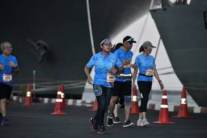 BIB: 341, 9804
                            <button type="button" onclick="openModal(3518981)" class="btn btn-primary btn-sm float-right btn-popup" data-toggle="modal" data-target=".modal-high-quality">
                        <i class="fas fa-shopping-cart"></i> Add to Cart
                    </button>
                                            <button type="button" onclick="isThisMe(3518981, true)" class="btn btn-success btn-sm float-right btn-popup btn-isme hidden" data-toggle="tooltip" data-placement="bottom" title="นี่คือรูปของคุณใช่ไหม คลิกที่นี่เพื่อเอาเข้าอัลบั้ม">
                        <i class="fas fa-plus"></i> Add to album
                    </button>
                    <button type="button" onclick="isThisMe(3518981, false)" class="btn btn-warning btn-sm float-right btn-popup btn-isnotme hidden">
                        <i class="fas fa-ban"></i> Remove from album
                    </button>