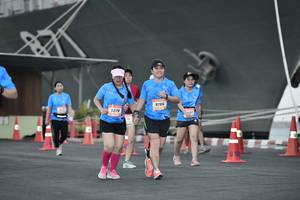 BIB: 9286, 279
                            <button type="button" onclick="openModal(3518949)" class="btn btn-primary btn-sm float-right btn-popup" data-toggle="modal" data-target=".modal-high-quality">
                        <i class="fas fa-shopping-cart"></i> Add to Cart
                    </button>
                                            <button type="button" onclick="isThisMe(3518949, true)" class="btn btn-success btn-sm float-right btn-popup btn-isme hidden" data-toggle="tooltip" data-placement="bottom" title="นี่คือรูปของคุณใช่ไหม คลิกที่นี่เพื่อเอาเข้าอัลบั้ม">
                        <i class="fas fa-plus"></i> Add to album
                    </button>
                    <button type="button" onclick="isThisMe(3518949, false)" class="btn btn-warning btn-sm float-right btn-popup btn-isnotme hidden">
                        <i class="fas fa-ban"></i> Remove from album
                    </button>