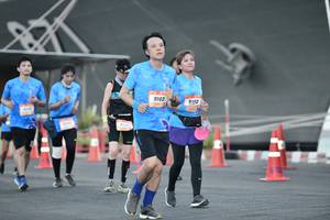 BIB: 9103, 9102
                            <button type="button" onclick="openModal(3518922)" class="btn btn-primary btn-sm float-right btn-popup" data-toggle="modal" data-target=".modal-high-quality">
                        <i class="fas fa-shopping-cart"></i> Add to Cart
                    </button>
                                            <button type="button" onclick="isThisMe(3518922, true)" class="btn btn-success btn-sm float-right btn-popup btn-isme hidden" data-toggle="tooltip" data-placement="bottom" title="นี่คือรูปของคุณใช่ไหม คลิกที่นี่เพื่อเอาเข้าอัลบั้ม">
                        <i class="fas fa-plus"></i> Add to album
                    </button>
                    <button type="button" onclick="isThisMe(3518922, false)" class="btn btn-warning btn-sm float-right btn-popup btn-isnotme hidden">
                        <i class="fas fa-ban"></i> Remove from album
                    </button>