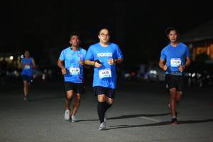 BIB: 6729, 6730, 6125
                            <button type="button" onclick="openModal(3190479)" class="btn btn-primary btn-sm float-right btn-popup" data-toggle="modal" data-target=".modal-high-quality">
                        <i class="fas fa-shopping-cart"></i> Add to Cart
                    </button>
                                            <button type="button" onclick="isThisMe(3190479, true)" class="btn btn-success btn-sm float-right btn-popup btn-isme hidden" data-toggle="tooltip" data-placement="bottom" title="นี่คือรูปของคุณใช่ไหม คลิกที่นี่เพื่อเอาเข้าอัลบั้ม">
                        <i class="fas fa-plus"></i> Add to album
                    </button>
                    <button type="button" onclick="isThisMe(3190479, false)" class="btn btn-warning btn-sm float-right btn-popup btn-isnotme hidden">
                        <i class="fas fa-ban"></i> Remove from album
                    </button>