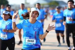 BIB: 220, 6600
                            <button type="button" onclick="openModal(3102872)" class="btn btn-primary btn-sm float-right btn-popup" data-toggle="modal" data-target=".modal-high-quality">
                        <i class="fas fa-shopping-cart"></i> Add to Cart
                    </button>
                                            <button type="button" onclick="isThisMe(3102872, true)" class="btn btn-success btn-sm float-right btn-popup btn-isme hidden" data-toggle="tooltip" data-placement="bottom" title="นี่คือรูปของคุณใช่ไหม คลิกที่นี่เพื่อเอาเข้าอัลบั้ม">
                        <i class="fas fa-plus"></i> Add to album
                    </button>
                    <button type="button" onclick="isThisMe(3102872, false)" class="btn btn-warning btn-sm float-right btn-popup btn-isnotme hidden">
                        <i class="fas fa-ban"></i> Remove from album
                    </button>