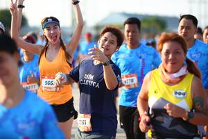 BIB: 966, 778, 8271
                            <button type="button" onclick="openModal(3156670)" class="btn btn-primary btn-sm float-right btn-popup" data-toggle="modal" data-target=".modal-high-quality">
                        <i class="fas fa-shopping-cart"></i> Add to Cart
                    </button>
                                            <button type="button" onclick="isThisMe(3156670, true)" class="btn btn-success btn-sm float-right btn-popup btn-isme hidden" data-toggle="tooltip" data-placement="bottom" title="นี่คือรูปของคุณใช่ไหม คลิกที่นี่เพื่อเอาเข้าอัลบั้ม">
                        <i class="fas fa-plus"></i> Add to album
                    </button>
                    <button type="button" onclick="isThisMe(3156670, false)" class="btn btn-warning btn-sm float-right btn-popup btn-isnotme hidden">
                        <i class="fas fa-ban"></i> Remove from album
                    </button>