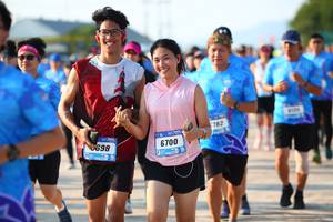 BIB: 182, 6700
                            <button type="button" onclick="openModal(3103502)" class="btn btn-primary btn-sm float-right btn-popup" data-toggle="modal" data-target=".modal-high-quality">
                        <i class="fas fa-shopping-cart"></i> Add to Cart
                    </button>
                                            <button type="button" onclick="isThisMe(3103502, true)" class="btn btn-success btn-sm float-right btn-popup btn-isme hidden" data-toggle="tooltip" data-placement="bottom" title="นี่คือรูปของคุณใช่ไหม คลิกที่นี่เพื่อเอาเข้าอัลบั้ม">
                        <i class="fas fa-plus"></i> Add to album
                    </button>
                    <button type="button" onclick="isThisMe(3103502, false)" class="btn btn-warning btn-sm float-right btn-popup btn-isnotme hidden">
                        <i class="fas fa-ban"></i> Remove from album
                    </button>