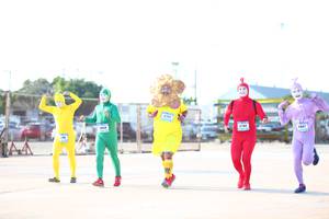 BIB: 807
                            <button type="button" onclick="openModal(3153164)" class="btn btn-primary btn-sm float-right btn-popup" data-toggle="modal" data-target=".modal-high-quality">
                        <i class="fas fa-shopping-cart"></i> Add to Cart
                    </button>
                                            <button type="button" onclick="isThisMe(3153164, true)" class="btn btn-success btn-sm float-right btn-popup btn-isme hidden" data-toggle="tooltip" data-placement="bottom" title="นี่คือรูปของคุณใช่ไหม คลิกที่นี่เพื่อเอาเข้าอัลบั้ม">
                        <i class="fas fa-plus"></i> Add to album
                    </button>
                    <button type="button" onclick="isThisMe(3153164, false)" class="btn btn-warning btn-sm float-right btn-popup btn-isnotme hidden">
                        <i class="fas fa-ban"></i> Remove from album
                    </button>