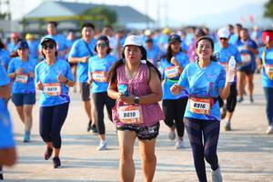 BIB: 9819, 8916, 8010
                            <button type="button" onclick="openModal(3156992)" class="btn btn-primary btn-sm float-right btn-popup" data-toggle="modal" data-target=".modal-high-quality">
                        <i class="fas fa-shopping-cart"></i> Add to Cart
                    </button>
                                            <button type="button" onclick="isThisMe(3156992, true)" class="btn btn-success btn-sm float-right btn-popup btn-isme hidden" data-toggle="tooltip" data-placement="bottom" title="นี่คือรูปของคุณใช่ไหม คลิกที่นี่เพื่อเอาเข้าอัลบั้ม">
                        <i class="fas fa-plus"></i> Add to album
                    </button>
                    <button type="button" onclick="isThisMe(3156992, false)" class="btn btn-warning btn-sm float-right btn-popup btn-isnotme hidden">
                        <i class="fas fa-ban"></i> Remove from album
                    </button>