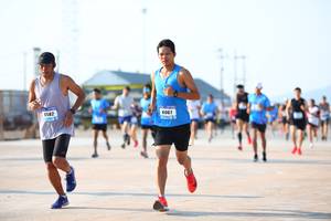 BIB: 8061, 582
                            <button type="button" onclick="openModal(3150521)" class="btn btn-primary btn-sm float-right btn-popup" data-toggle="modal" data-target=".modal-high-quality">
                        <i class="fas fa-shopping-cart"></i> Add to Cart
                    </button>
                                            <button type="button" onclick="isThisMe(3150521, true)" class="btn btn-success btn-sm float-right btn-popup btn-isme hidden" data-toggle="tooltip" data-placement="bottom" title="นี่คือรูปของคุณใช่ไหม คลิกที่นี่เพื่อเอาเข้าอัลบั้ม">
                        <i class="fas fa-plus"></i> Add to album
                    </button>
                    <button type="button" onclick="isThisMe(3150521, false)" class="btn btn-warning btn-sm float-right btn-popup btn-isnotme hidden">
                        <i class="fas fa-ban"></i> Remove from album
                    </button>